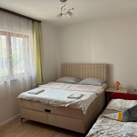 מוסטר Cheap House Near The Center Of The City מראה חיצוני תמונה